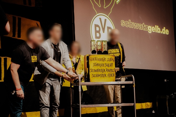 25-Jahre-The-Unity-Feier-7-SchwatzgelbFanabteilung-002